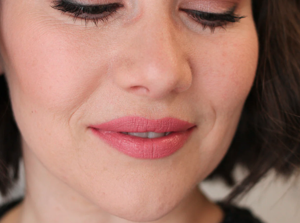 Lavish Natural Lipstick - Eminence 4g (Pure Anada)